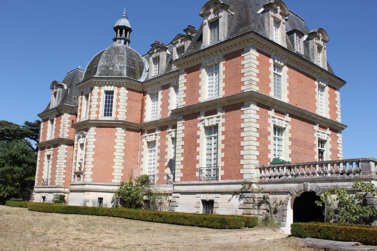 Chateau Du Guerinet D'Orchaise Exterior photo